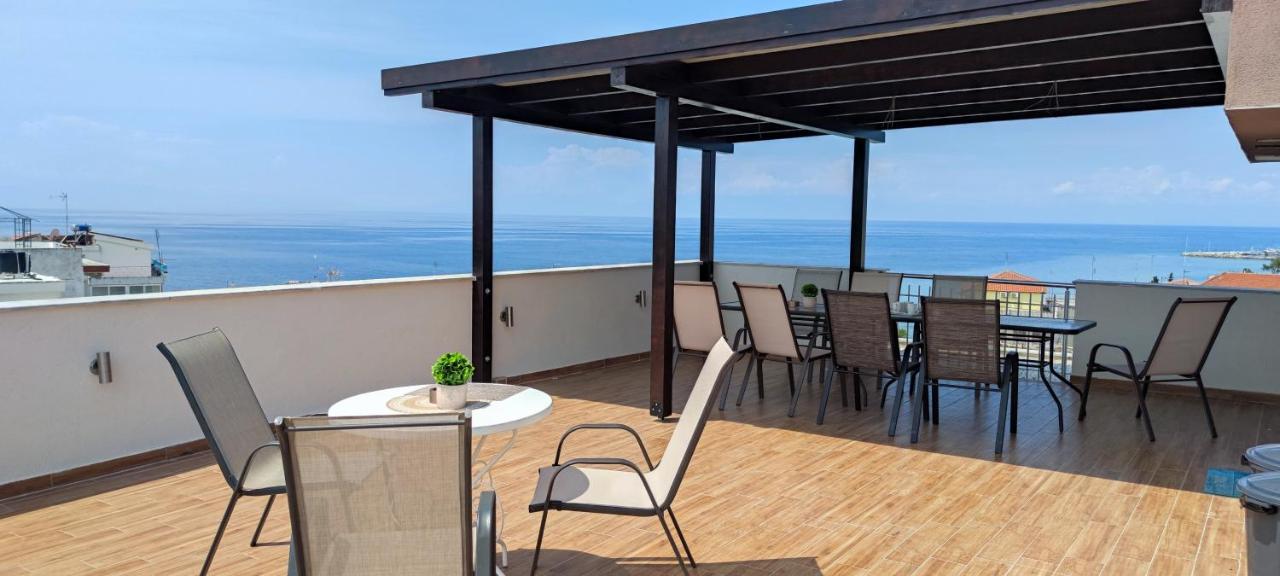 Sea Star Apartments Kallikratia Nea Kallikrateia Экстерьер фото