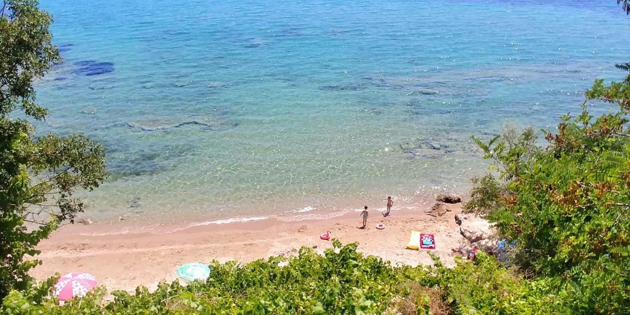 Sea Star Apartments Kallikratia Nea Kallikrateia Экстерьер фото